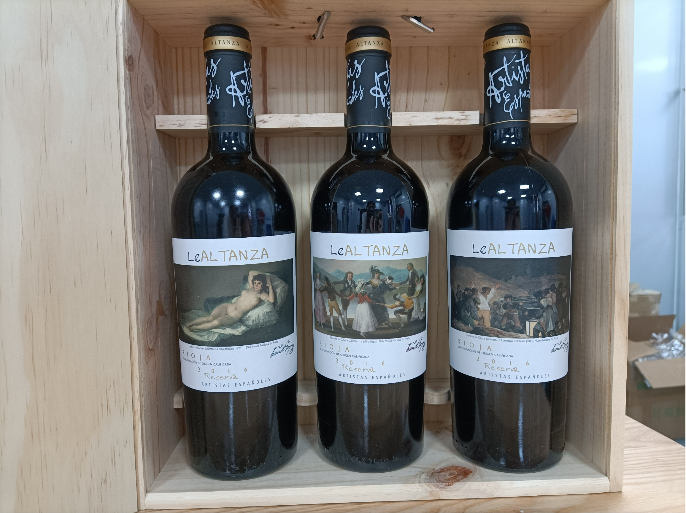 利安丹萨艺术家戈雅红葡萄酒